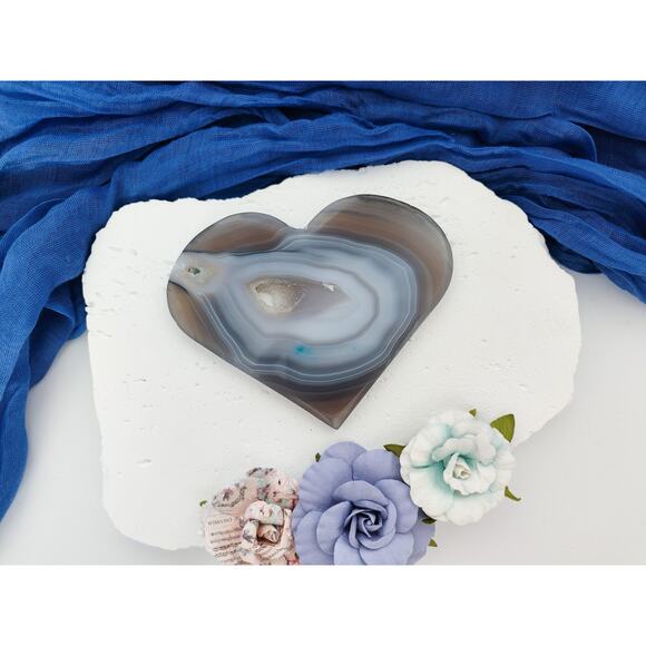 Druzy Agate Flat Heart Crystal Carving - Picture 2 of 5